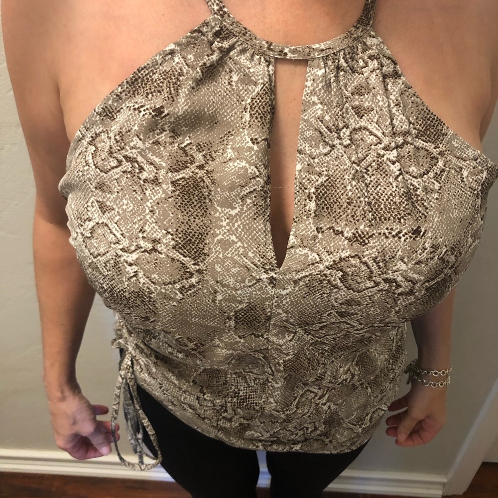 Walter Baker Top